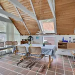 Two-bedroom In Casa vacanze *